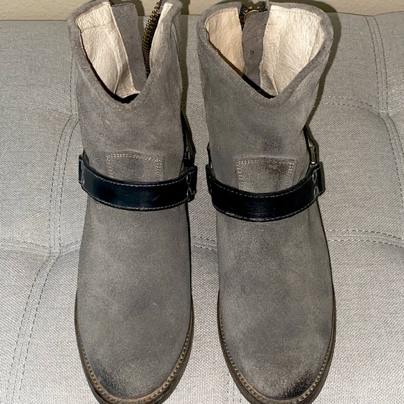 Spirit // Freebird by Steven // Grey Booties - Picture 2 of 6